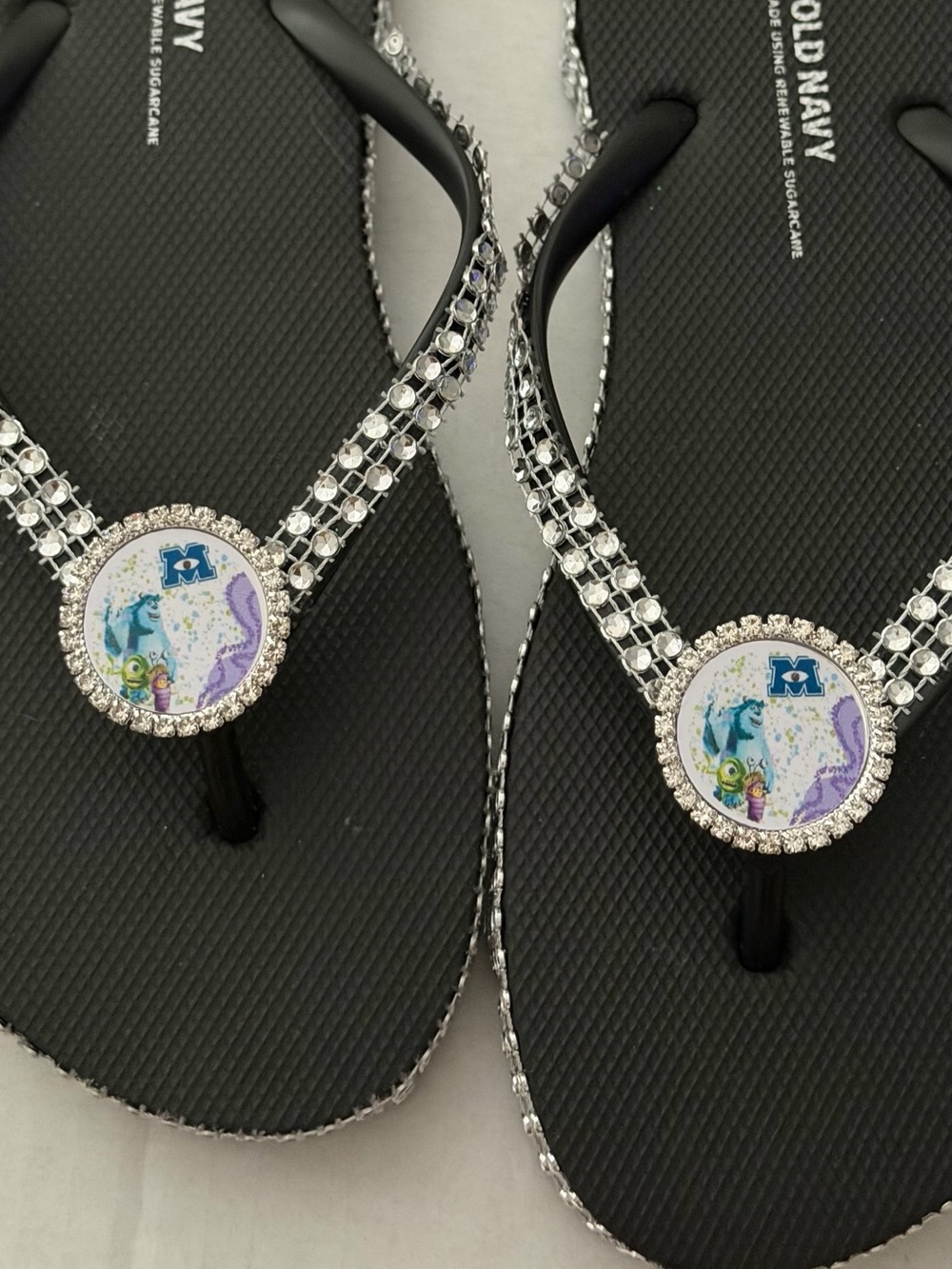 Old Navy Women's Black Embellished Flip Flop Sandals